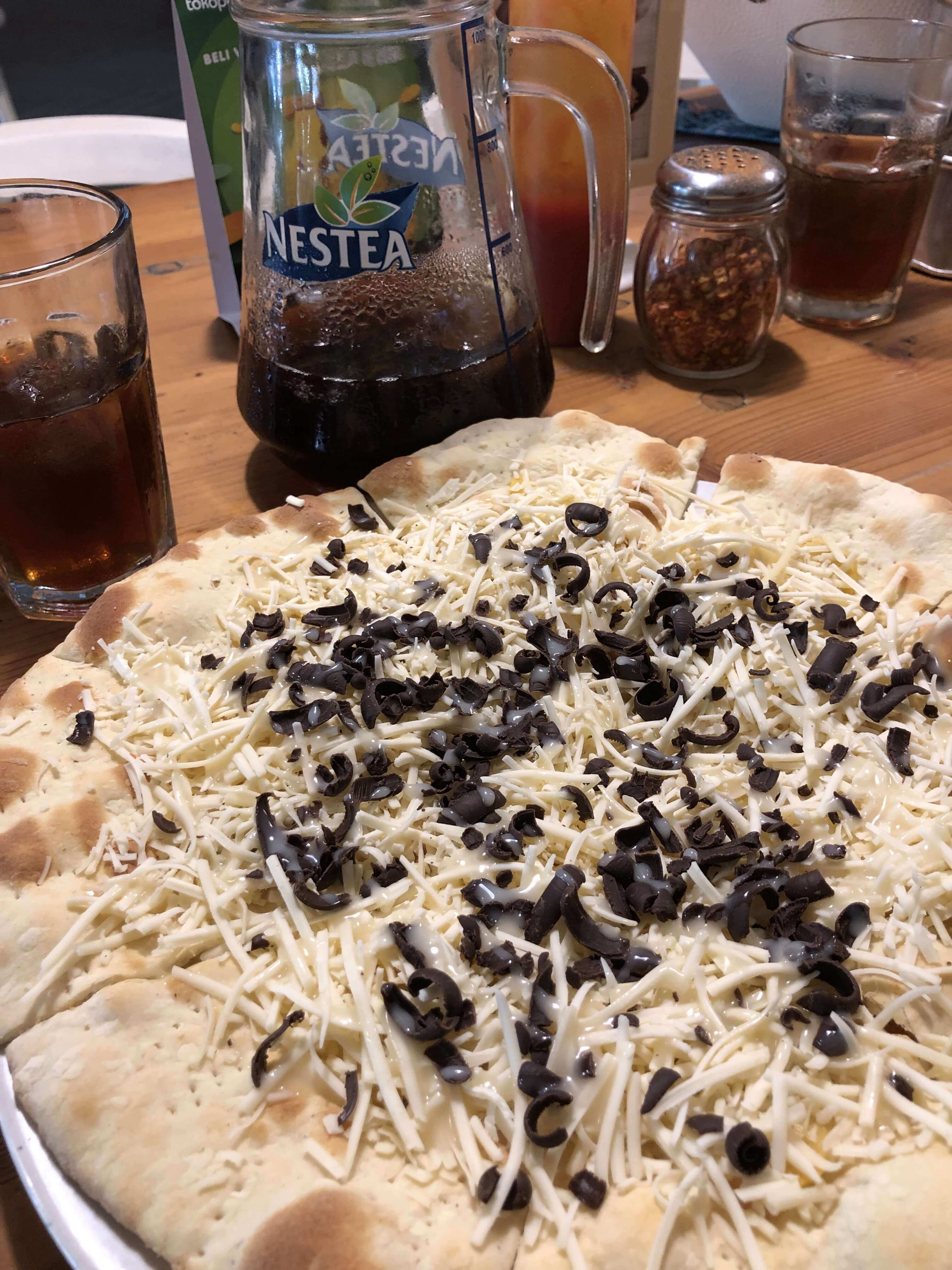 pisang-coklat-keju-susu-pizza